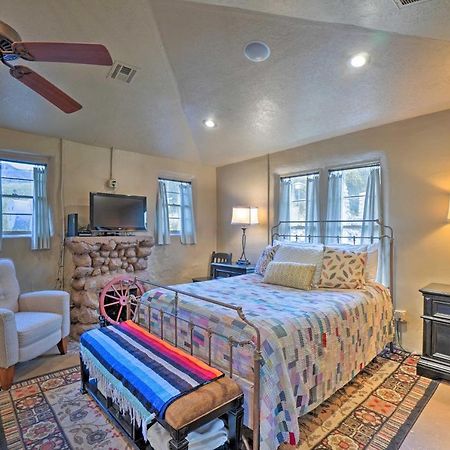 Enchanting Hilltop Cottage In Medicine Park! Exterior photo